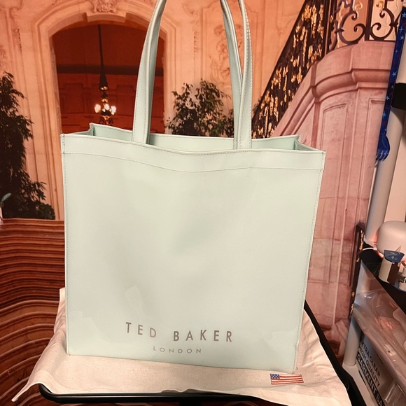 Ted Baker Bow Vinyl Tote Shopping Bag, Large, Great Condition, Sturdy, 14x14x4 - Picture 4 of 10